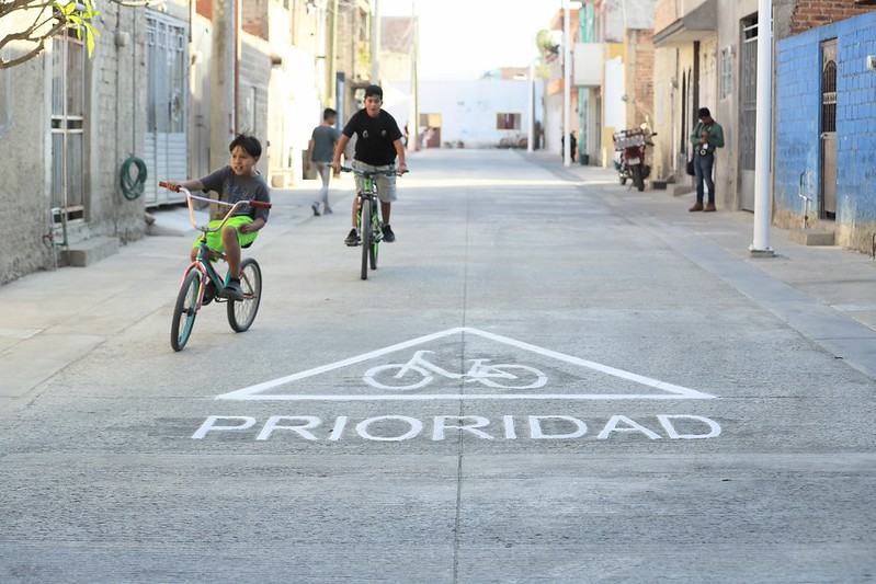 Estrenan calles en Zapopan