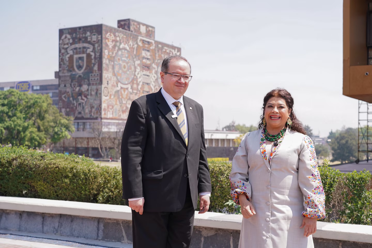 CDMX y UNAM renuevan alianza