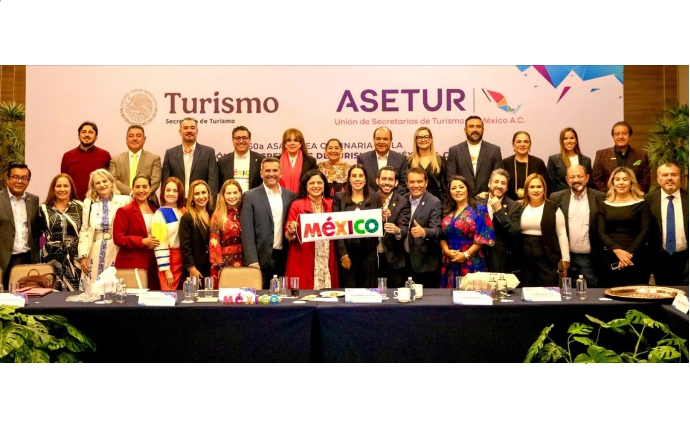 Encabeza secretario de turismo de Q.Roo asamblea como presidente de Asetur