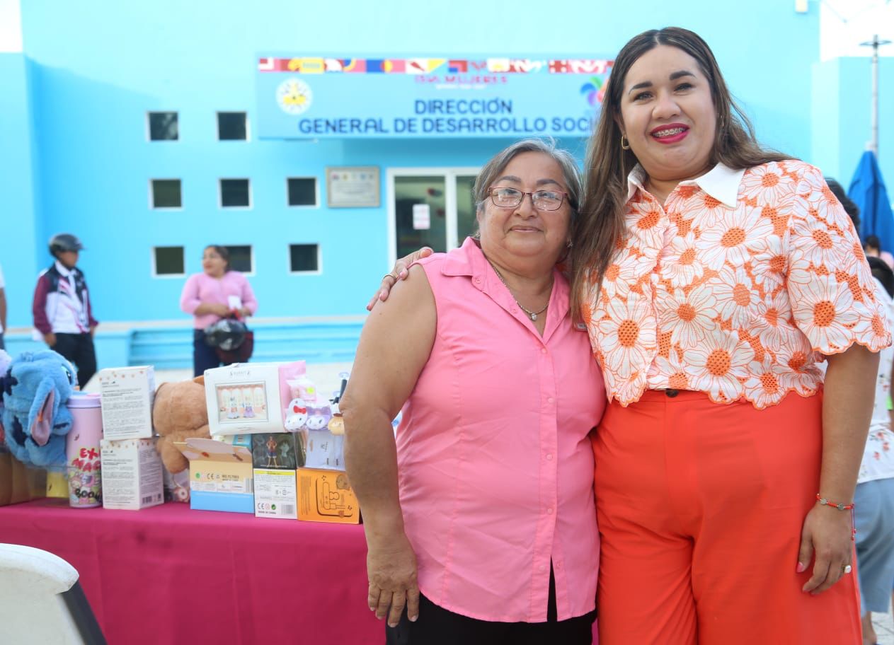 Gobierno Municipal acerca servicios integrales a las isleñas a través de la Feria del Amor Propio para las Mujeres