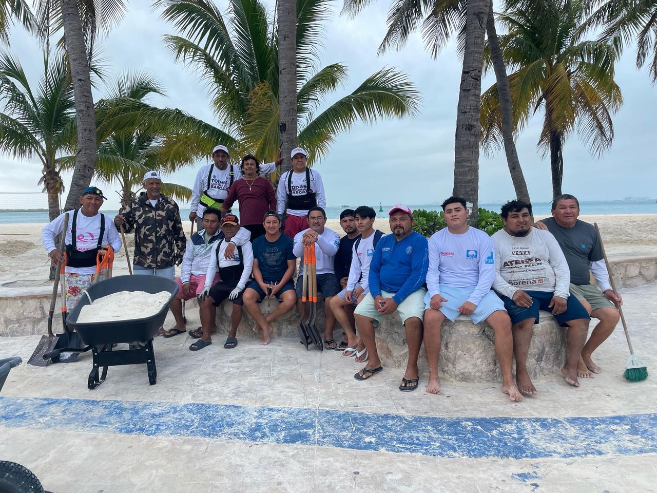 Zofemat Isla Mujeres recupera arenales en Playa Centro tras “Surada”