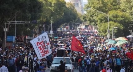 Bloquean y marchan docentes en estados contra Ley del ISSSTE