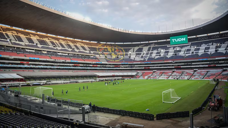 FIFA impide que el Azteca se llame Banorte