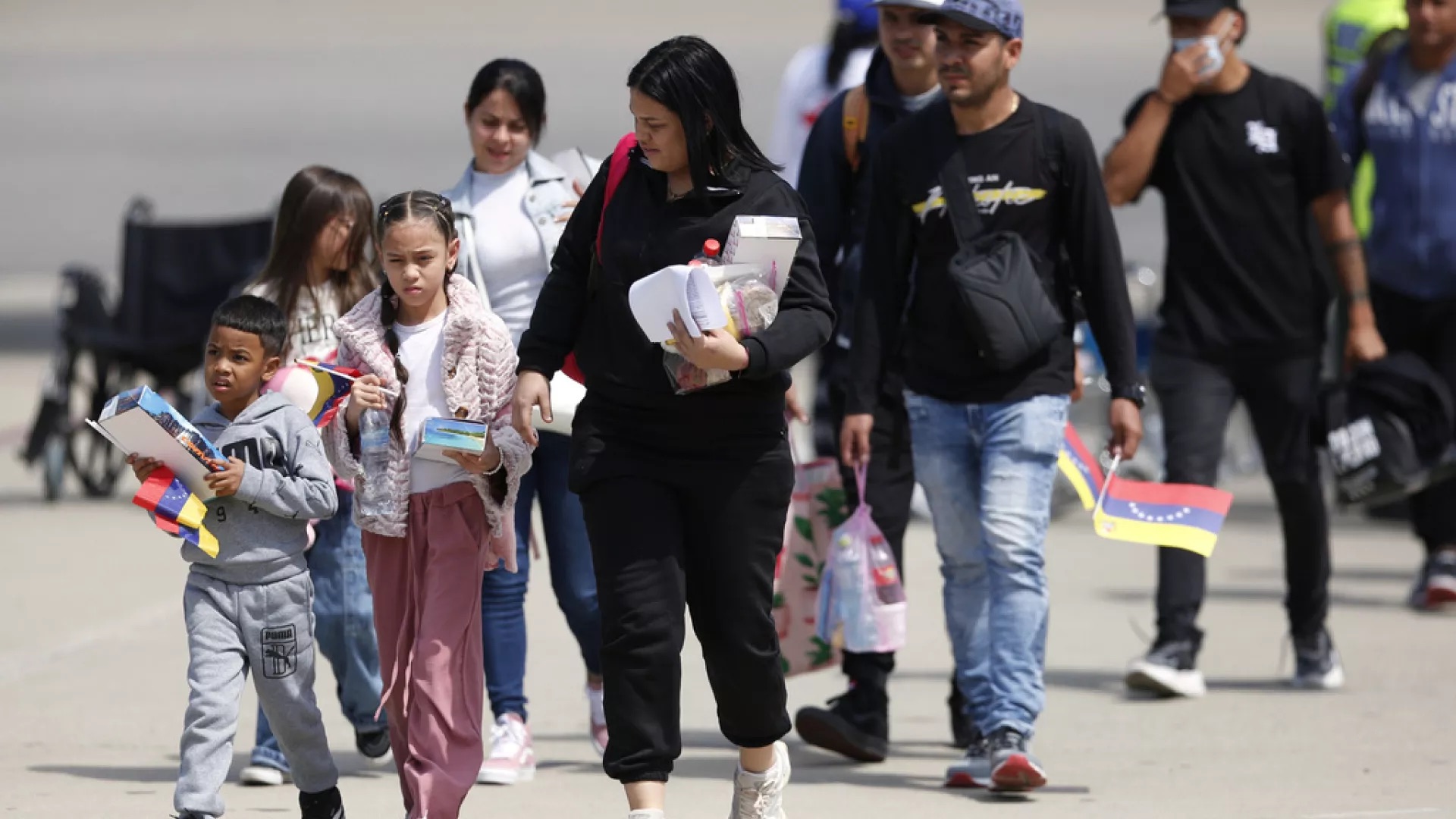 Trump analiza prohibir la entrada a EE.UU. a ciudadanos de 11 países