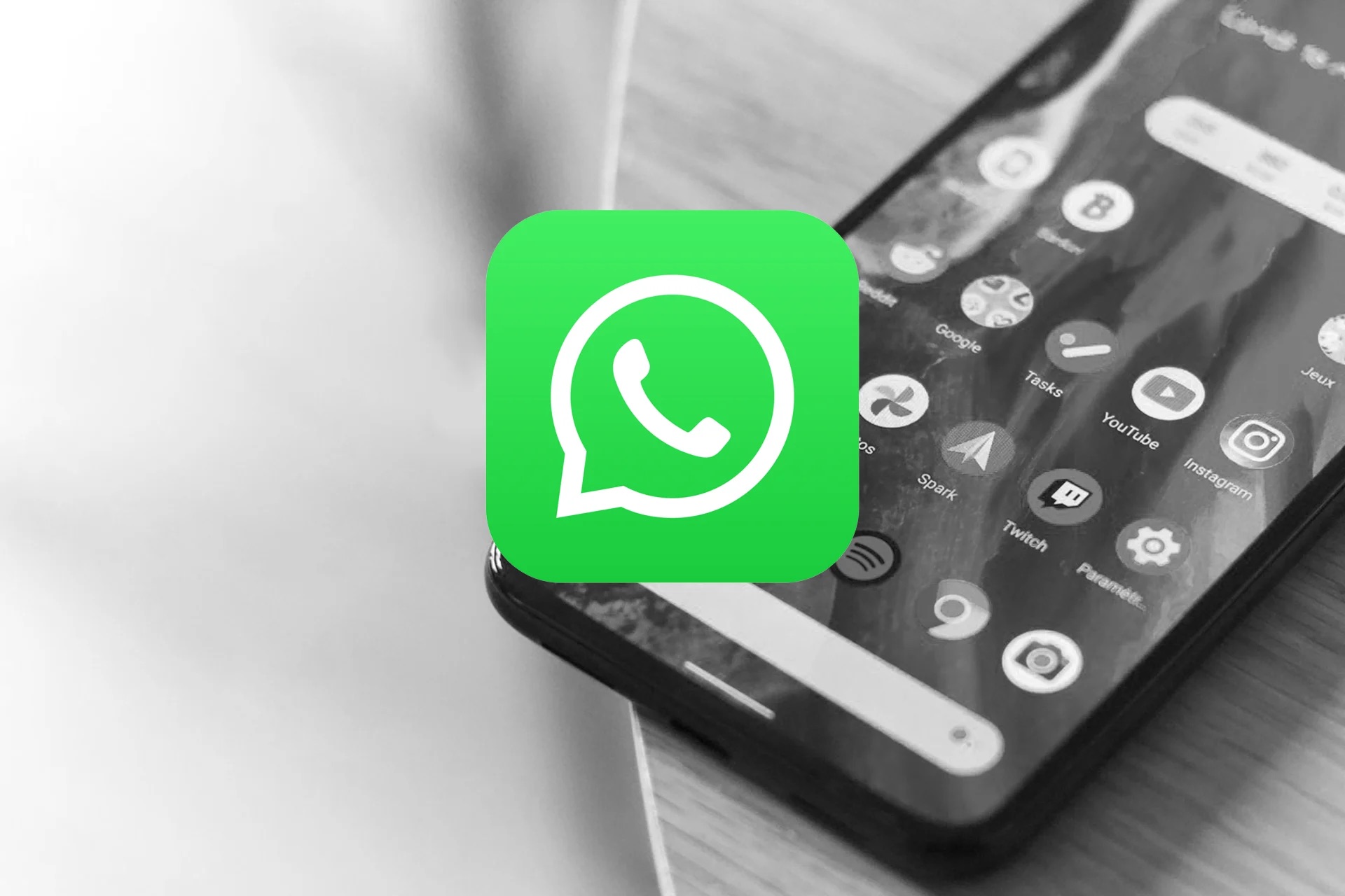 WhatsApp estrena dos funciones de IA