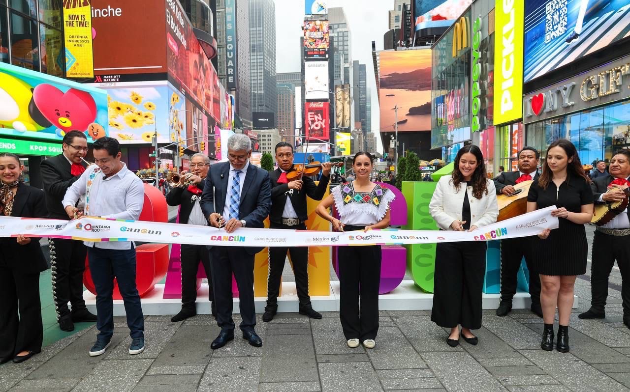 Ana Paty Posiciona la marca Cancún en el sitio en el icónico Times Square de Nueva Yorok
