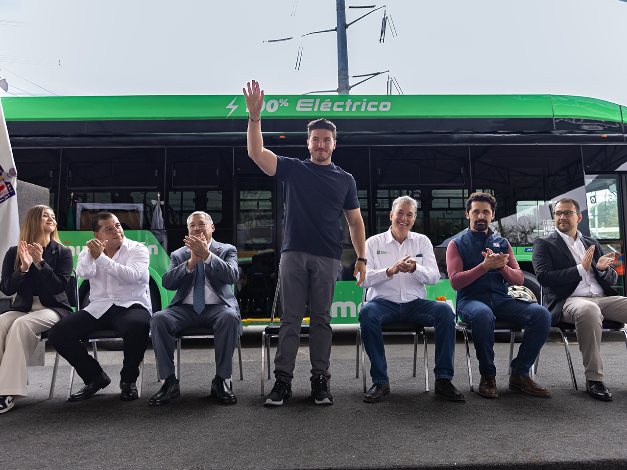 Inicia Gobernador operaciones de la Ruta Transmetro Garza Sada- Carretera Nacional