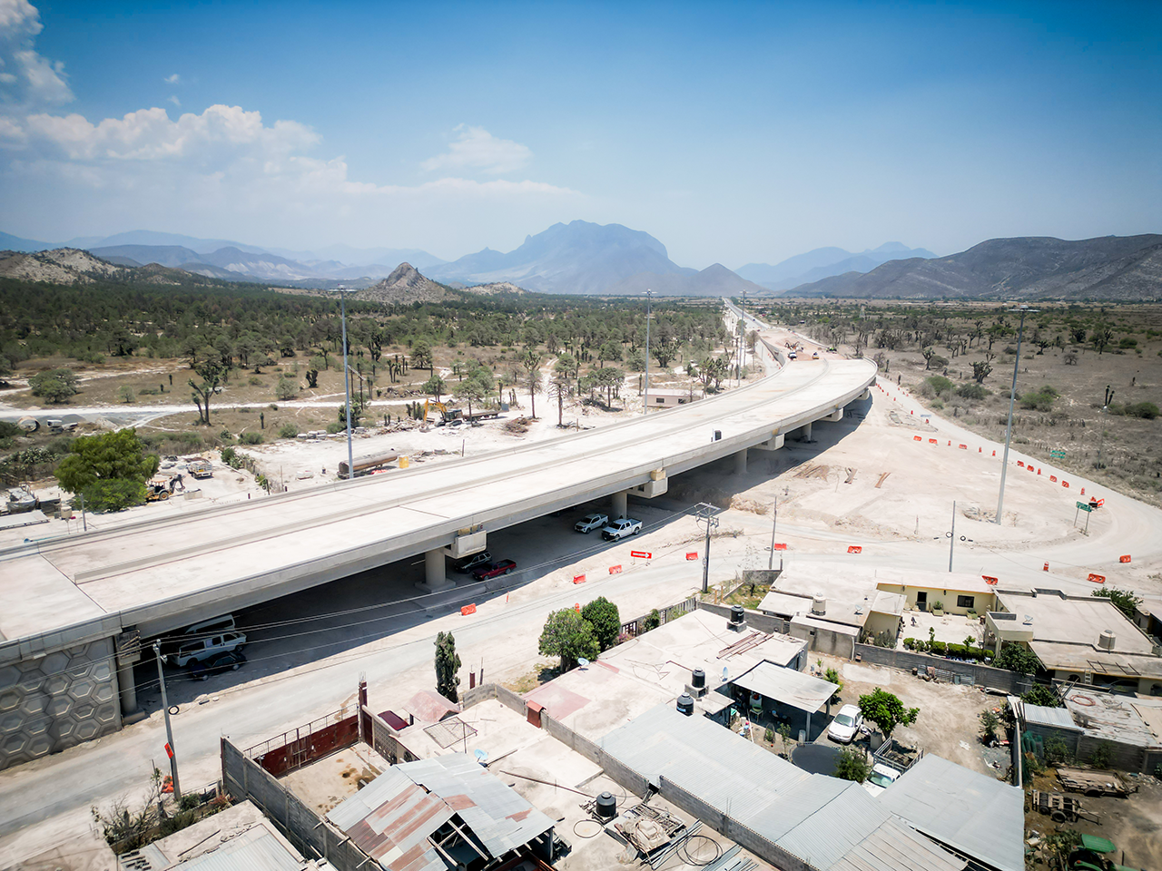 Avanza NL con carretera interserrana a agilizar comercio exterior a frontera norte