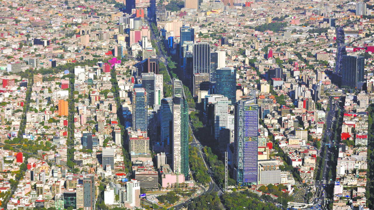 México tiene cinco ciudades con la vivienda más cara en AL