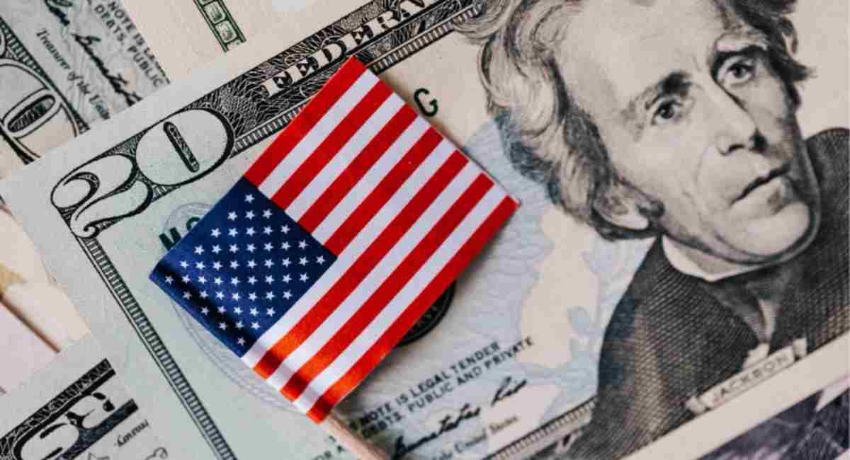 Impulsa Estados Unidos impuesto del 5% a remesas; impacto sería menor al esperado