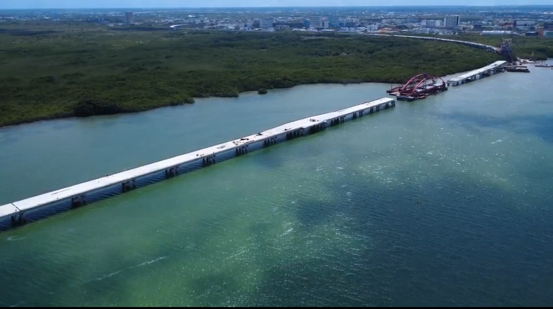 Histórica recuperación ambiental en Cancún: rehabilitan 306 hectáreas de manglar con el Puente Nichupté