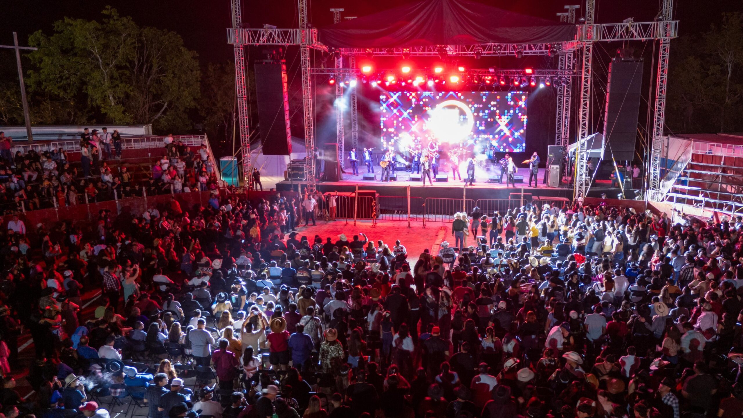 Cozumeleños celebran con Tierra Sagrada en El Cedral