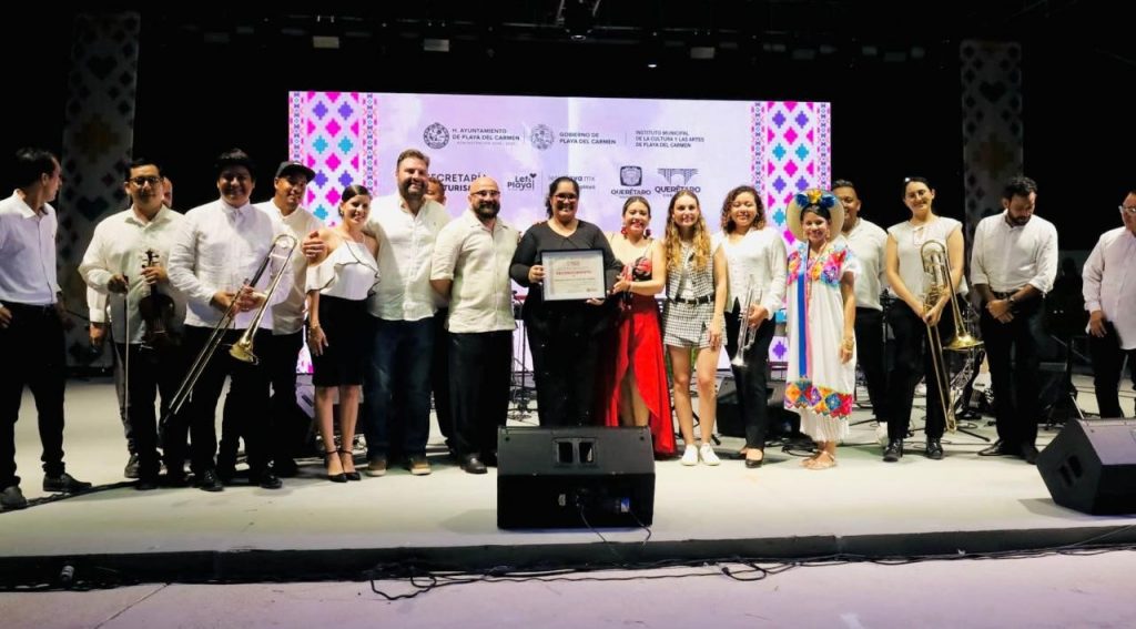 Estefanía Mercado abre las puertas de Playa