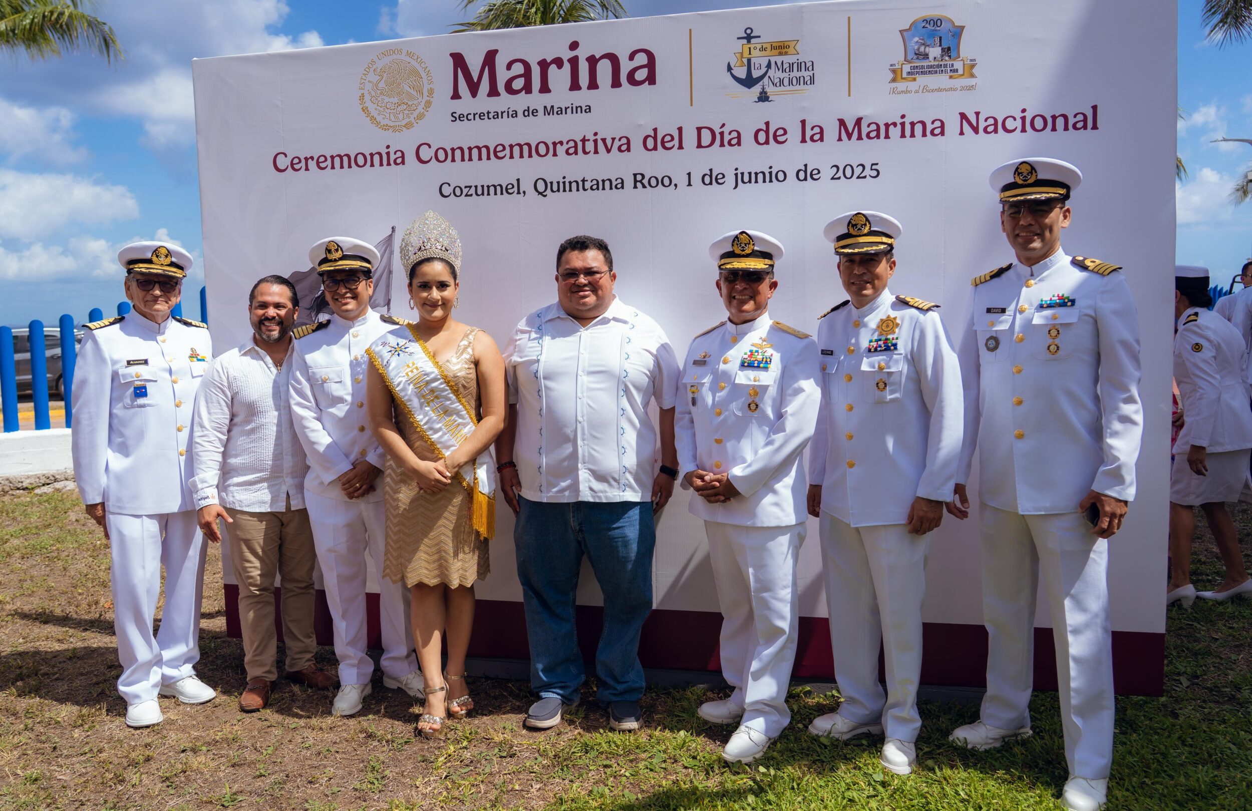 Cozumel conmemora el Día de la Marina Nacional con ceremonia cívica y homenaje en altamar