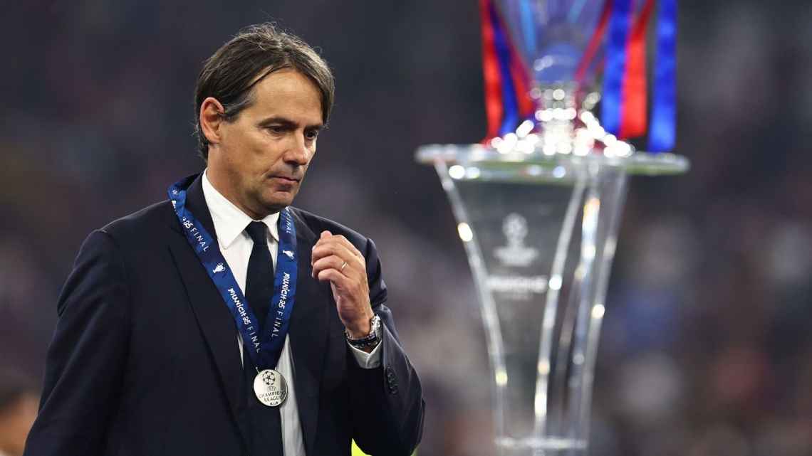 Simone Inzaghi se despidió como entrenador de Inter